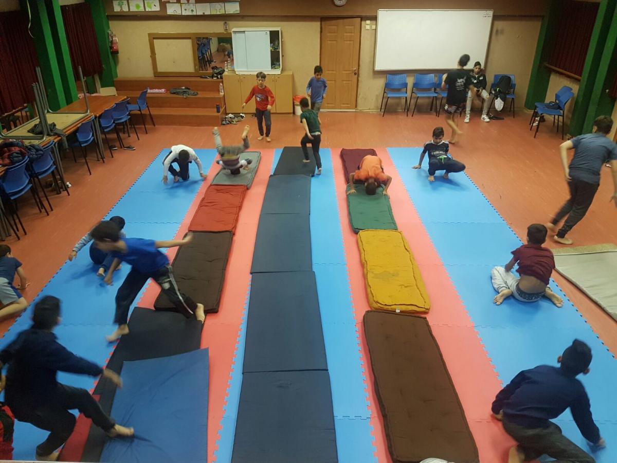 دورة الجمباز بالمركز الجماهيري دورة الجمباز بالمركز الجماهيري